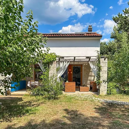 بيت للعطل Lovely In With House A Panoramic View بيروغ